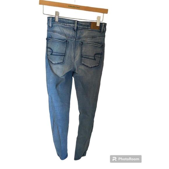 American Eagle Destressed/Rip Denim Light Wash Jeans Sz.0 Sky High Jegging - Picture 2 of 5
